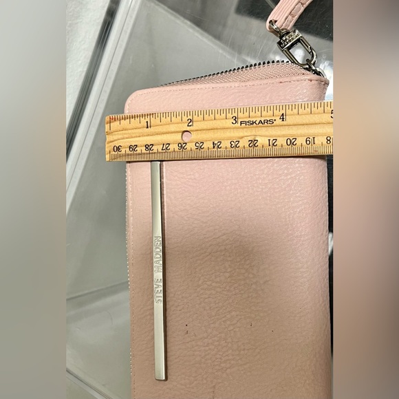 Steve Madden Pink Wristlet Wallet - Picture 4 of 4